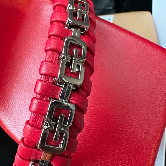 Authentic Givenchy shoes - Picture 6 of 8